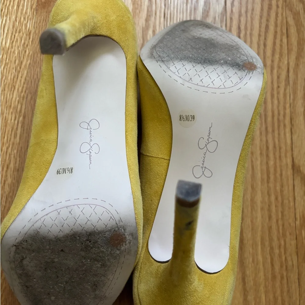 Jessica Simpson Yellow Heels Suede Pumps - Picture 3 of 3